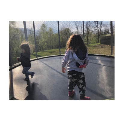 Trambulina pentru copii cu sistem de protectie idealSTORE SOFT JUMP KIDS, Diametru 244 cm, Inaltime 59 cm, Plasa rezistenta de 180 cm, Structura de metal, Materiale care combat razele UV, Asigura siguranta si confort, Maxim 110 kg