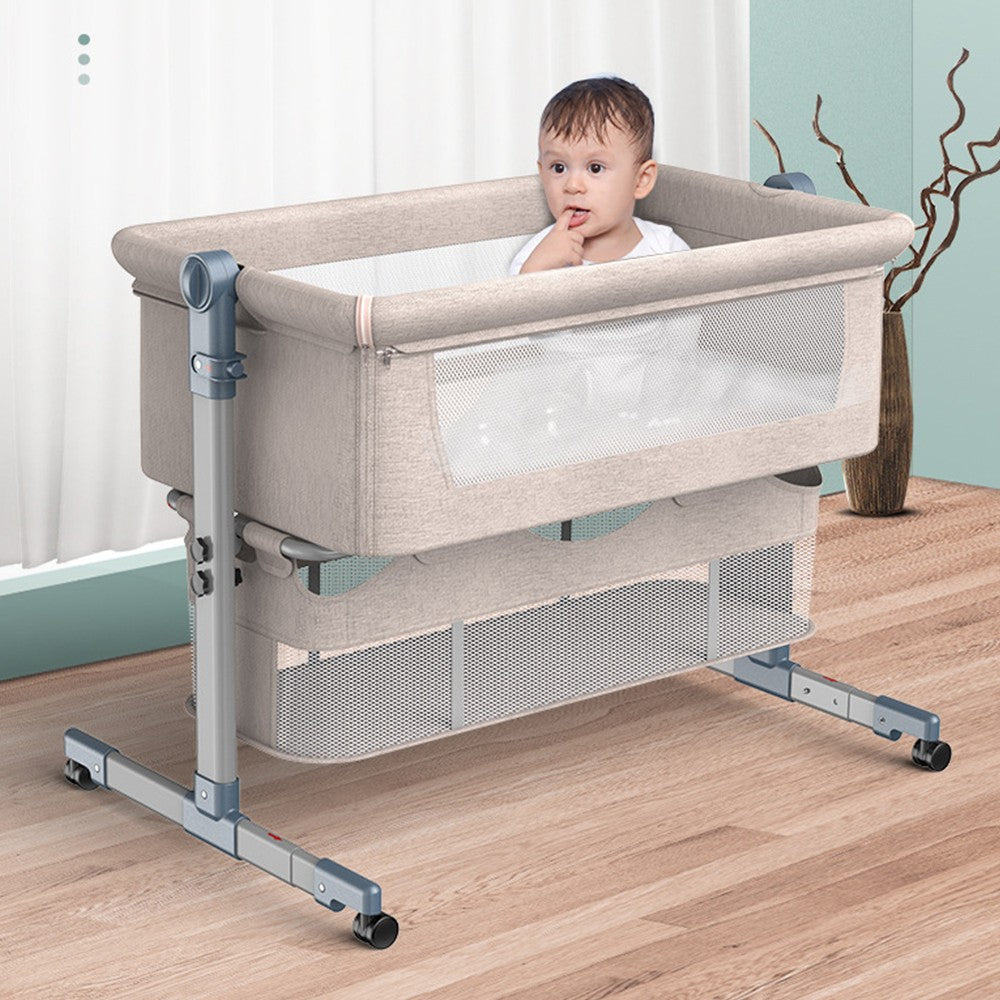 Patut de calatorie pliabil SUMMER BABY idealSTORE, Dimensiuni 80 x 95 x 60, Confectionat din aluminiu + Tesatura respirabila, Include plasa de tantar, cos pentru articole si jucarii, Ideal pentru calatoriile de vara, Culoare BEJ