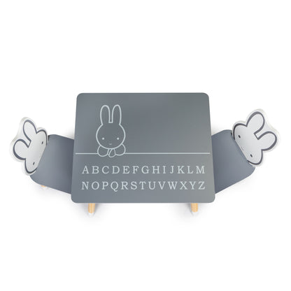Masuta Profesionala cu 2 scaune din Lemn The Happy Bunny idealSTORE, Blat din MDF cu Alfabetul Inscriptionat pe el Picioare Solide din Pin masiv, Rezistent la Zgarieturi, Design Modern