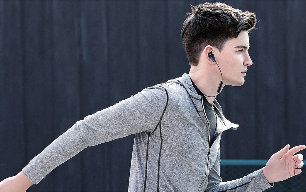 Casti Wireless Profesionale XIAOMI YOUTH EDITION, Dimensiuni 445  80  26 mm, Conexiune Bluetooth 4.1, Rezistente la apa, Grad de protectie IPX4, Design Sport, Bateria incorporata de 120 mAh, Compatibile cu dispozitivele 4G, Negre