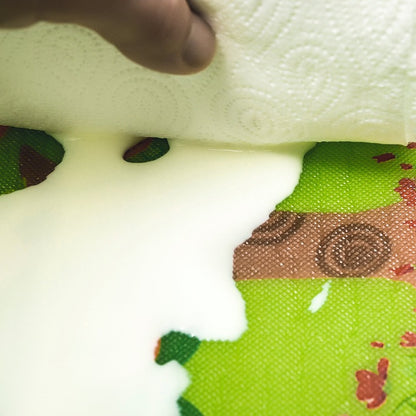 Covor interactiv pentru copii IDL MY FARM VILLE 2019, DIMENSIUNI: 150 x 180 x 0.5 cm, Stimuleaza simturile, invata si incurajeaza jocul creativ, Culori vii cu printuri de poveste, Asigura o izolare termica excelenta, Multicolor