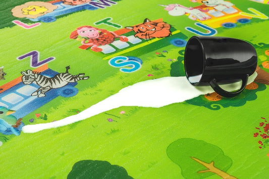 Covor interactiv pentru copii IDL MY FARM VILLE 2019, DIMENSIUNI: 150 x 180 x 0.5 cm, Stimuleaza simturile, invata si incurajeaza jocul creativ, Culori vii cu printuri de poveste, Asigura o izolare termica excelenta, Multicolor