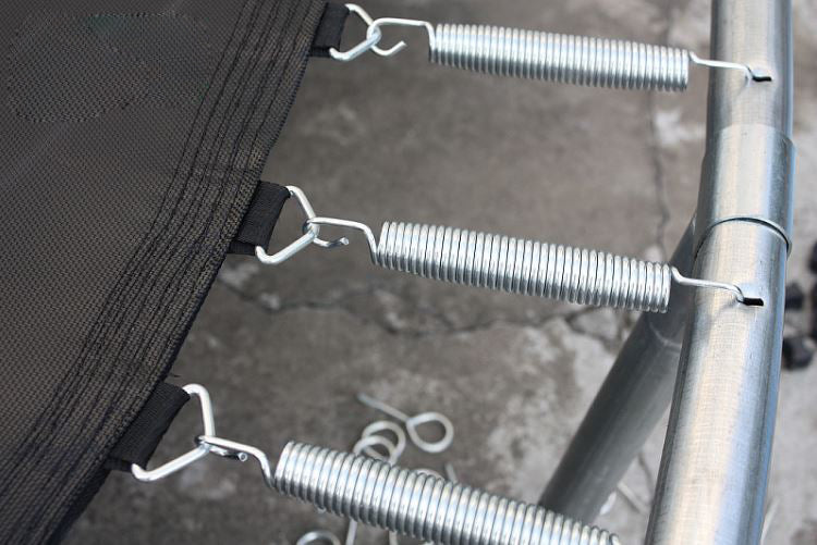 Trambulina 250 CM 'ISP JumpHigh' 42 Arcuri de Sustinere, Certificari GS, TUV, CE