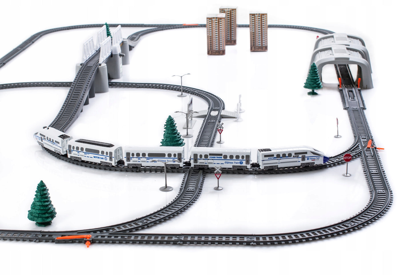 Circuit Trenulet Electric 'LikeSmart Train XXL', 86 Piese, Pod Rabatabil, Tunel, Lumini, Alb