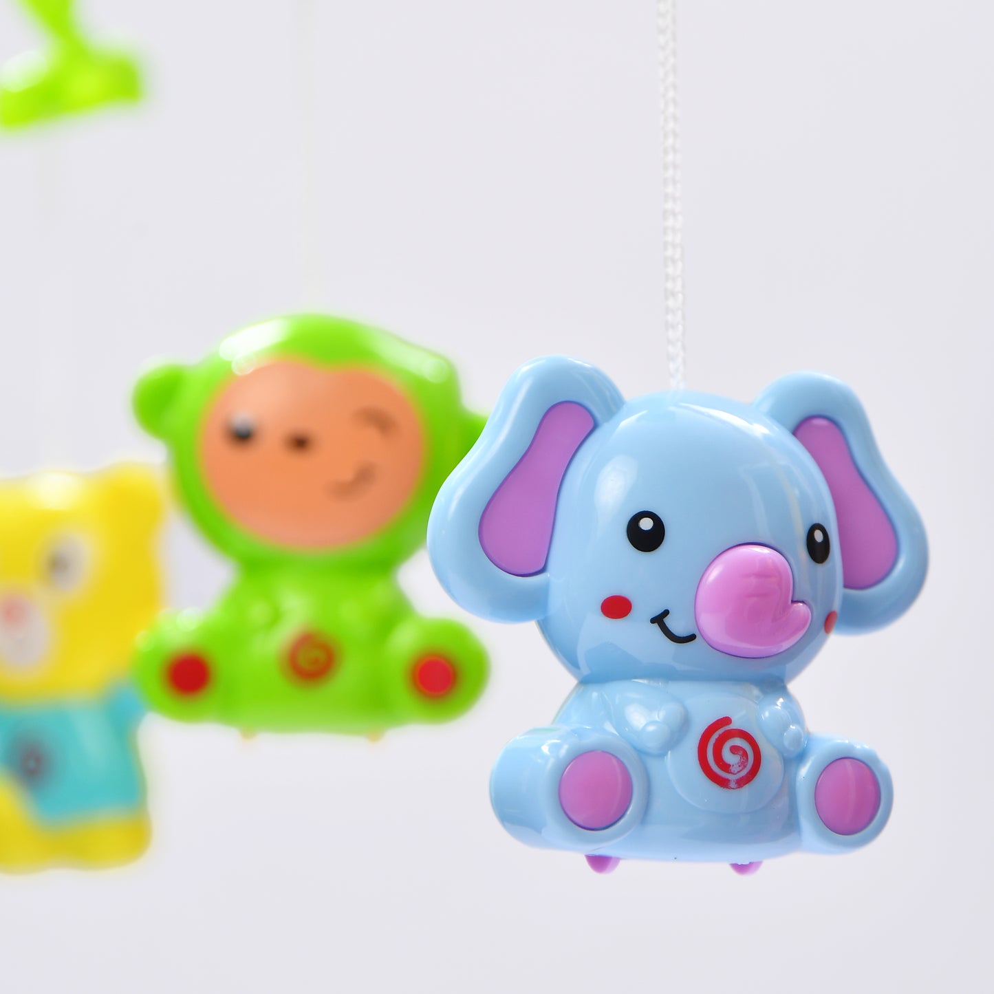 Carusel Muzical cu Proiectii calde de diferite Culori cu prindere Patut Bebelus, Crib Bell 917, multicolor