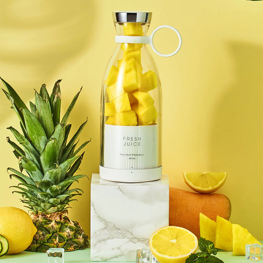 Blender Portabil pentru Bauturi, FreshJuice Smart, Incarcare Wireless, 4 Lame, Capacitate 350ml, Multifunctional, Alb