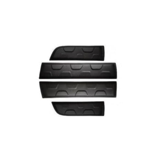Set idealSTORE 4 Bandouri Usa pentru Dacia Duster II 2018-> Model Offroad, din Plastic ABS de Inalta Calitate