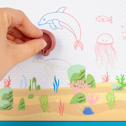 Tablita magnetica copii Funny Fish cu stampile si suprafata de desen