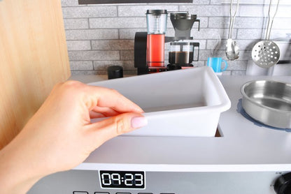 Set bucatarie completa interactiva din lemn pentru copii, inaltime 80 cm, chiuveta, plita, cuptor, dulap si multiple accesorii de calitate din lemn, Bej / Lemn Natur